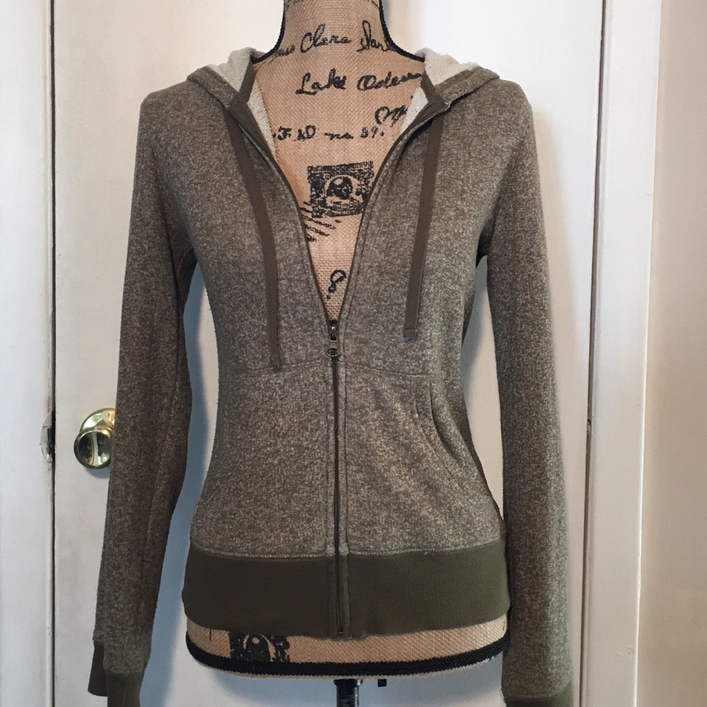 NWOT Green Sweater